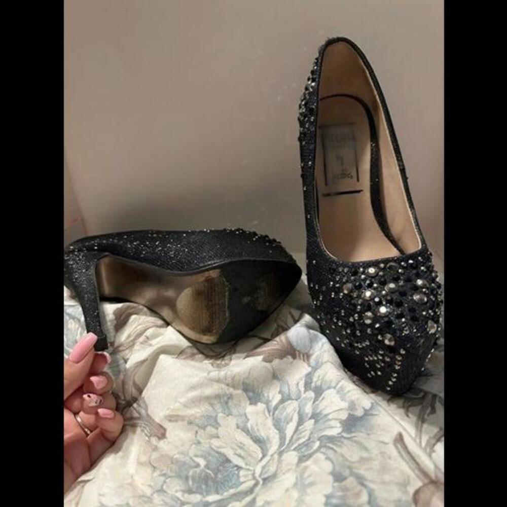 Sparkling Elegance: Step into the Night with Glittery Black High Heels! - Picture 2 of 4